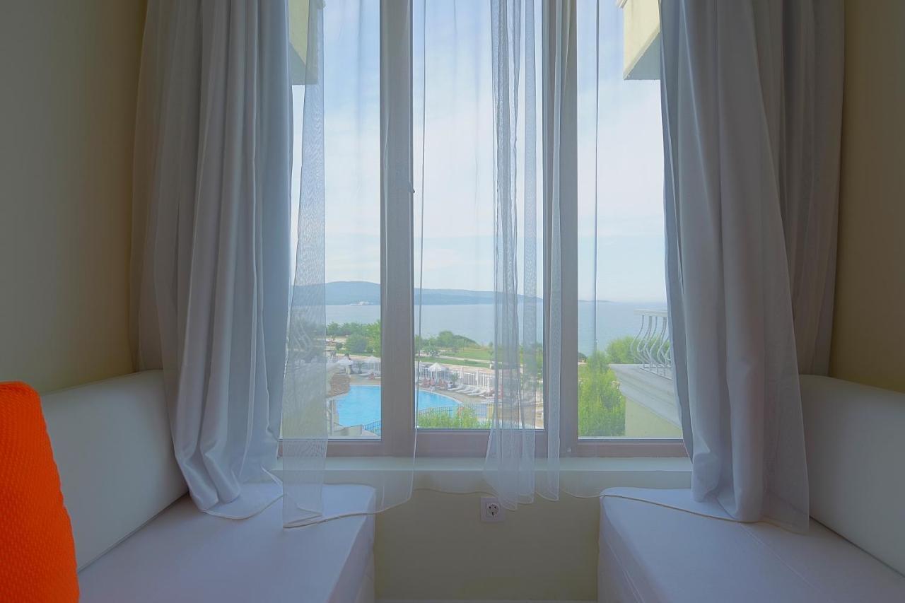 Hotel Perla Beach Luxury プリモルスコ エクステリア 写真