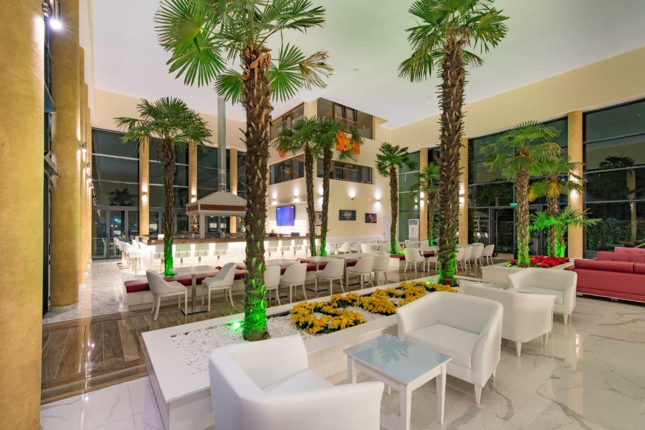 Hotel Perla Beach Luxury プリモルスコ エクステリア 写真