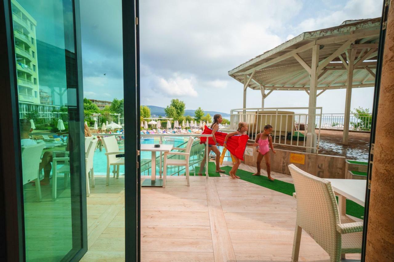 Hotel Perla Beach Luxury プリモルスコ エクステリア 写真